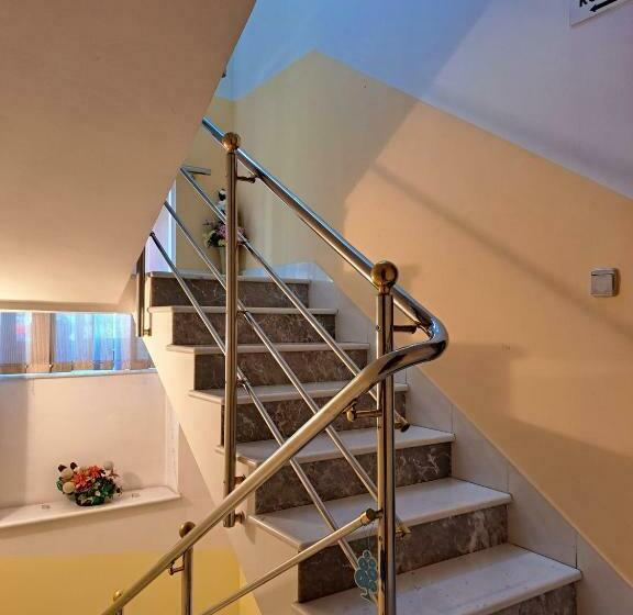 تختخواب و صبحانه Rooms čehovin