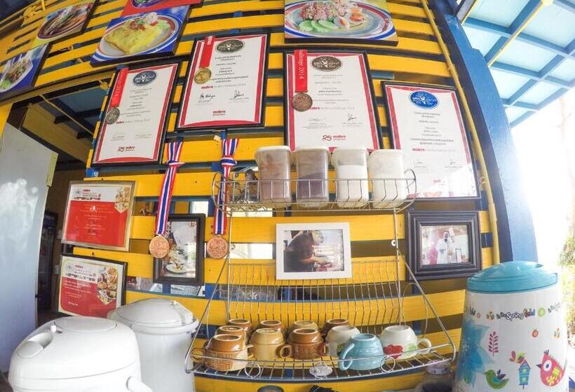 Boathouse Resort Suanphung