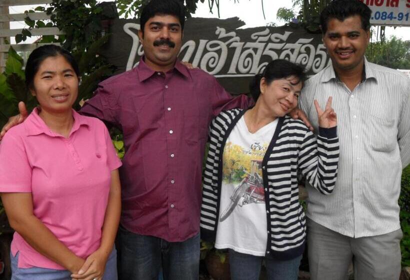 Boathouse Resort Suanphung