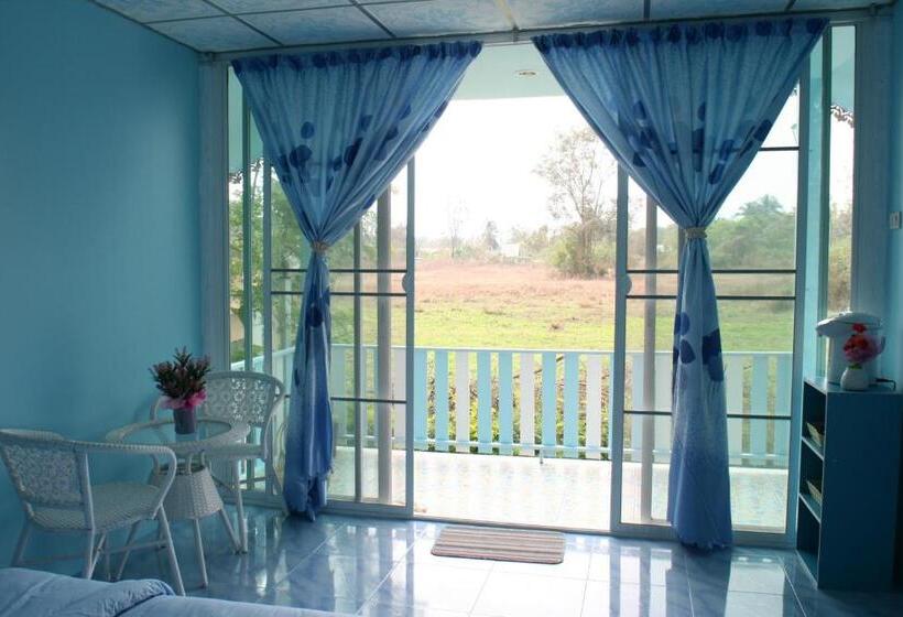 Boathouse Resort Suanphung