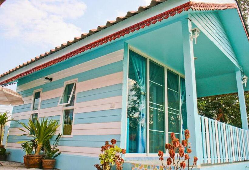 Boathouse Resort Suanphung