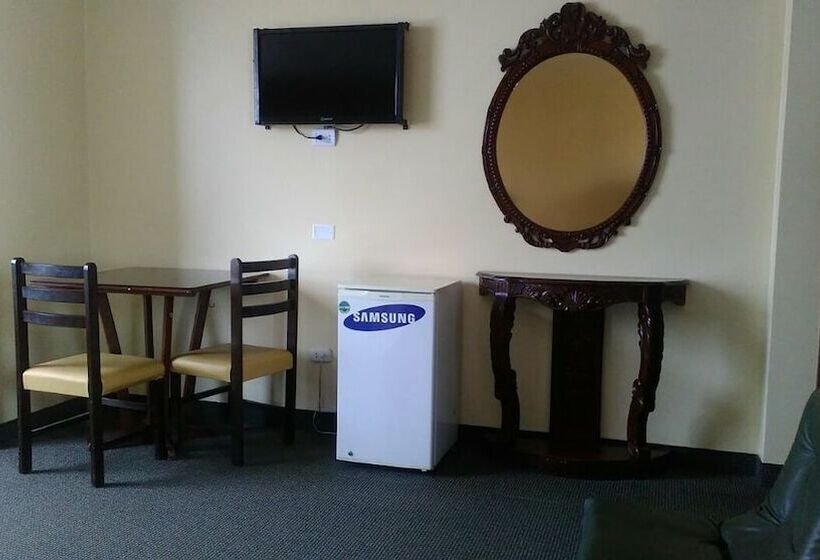 Cesar S Hotel La Merced