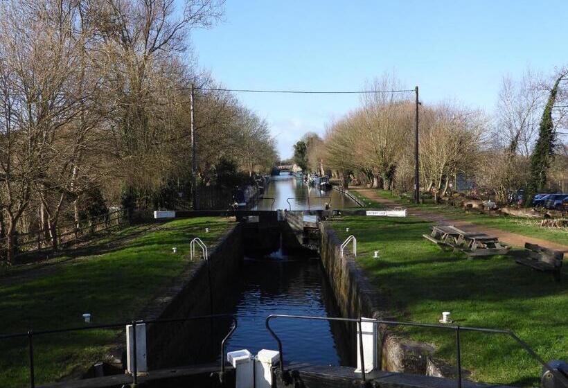 Charming Kintbury Cottage