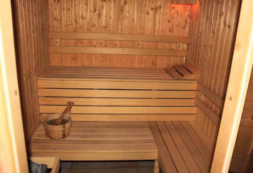 Green Hisar Hotel Family