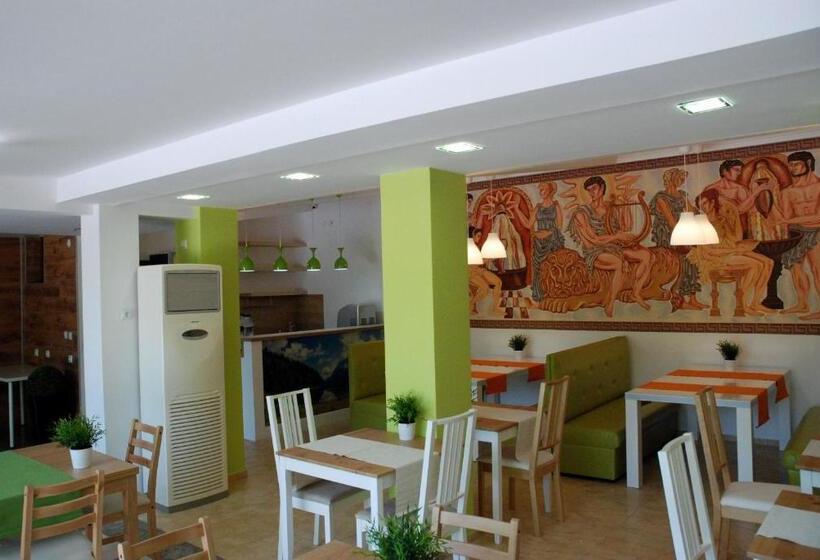 Green Hisar Hotel Family