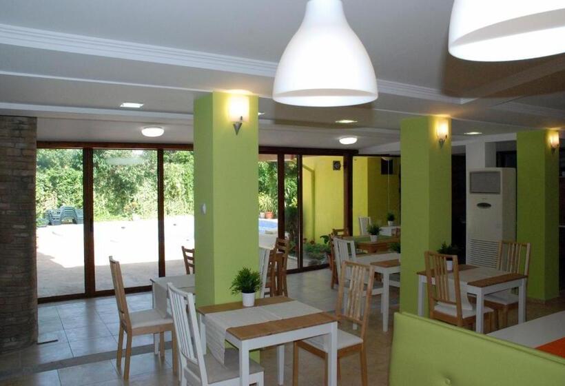 Green Hisar Hotel Family