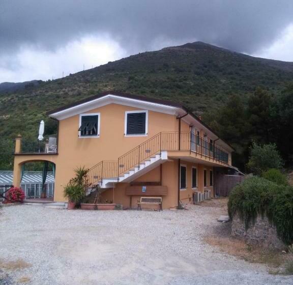 Отель Agriturismo Tendapiccola