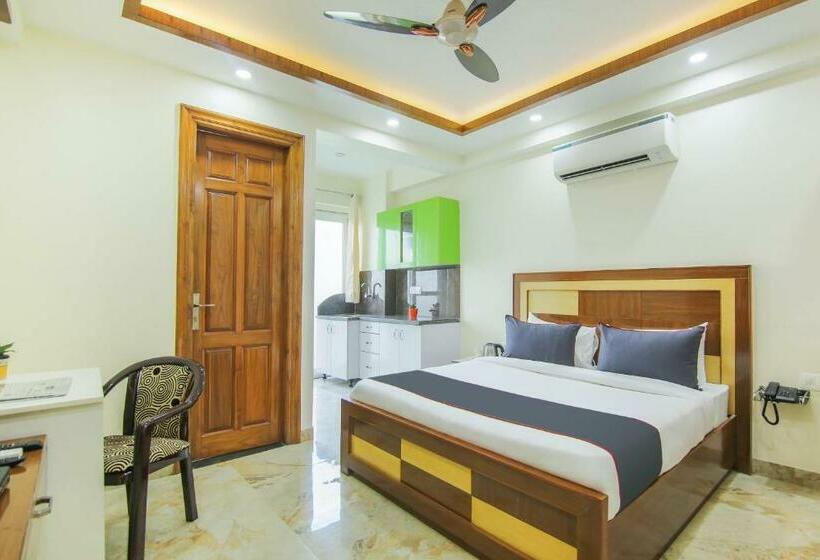 호텔 Collection O Corporate Suite Near Omaxe Celebration Mall