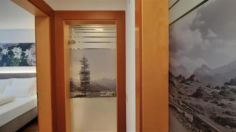 ホテル Garni Belvedere