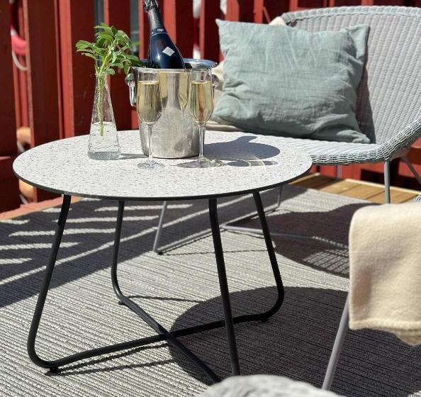 فندق L Käringön