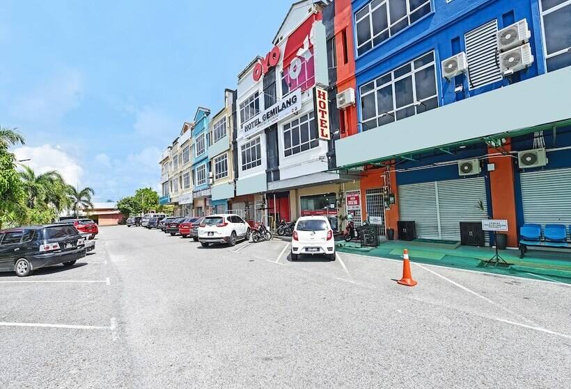 Отель Oyo 90364  Gemilang