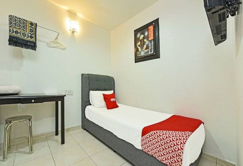 Отель Oyo 90364  Gemilang