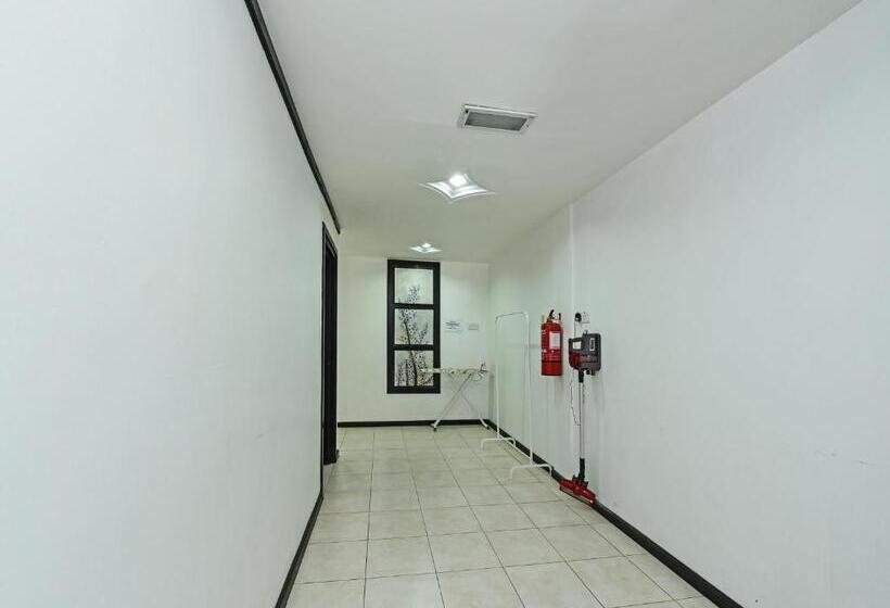 Отель Oyo 90364  Gemilang