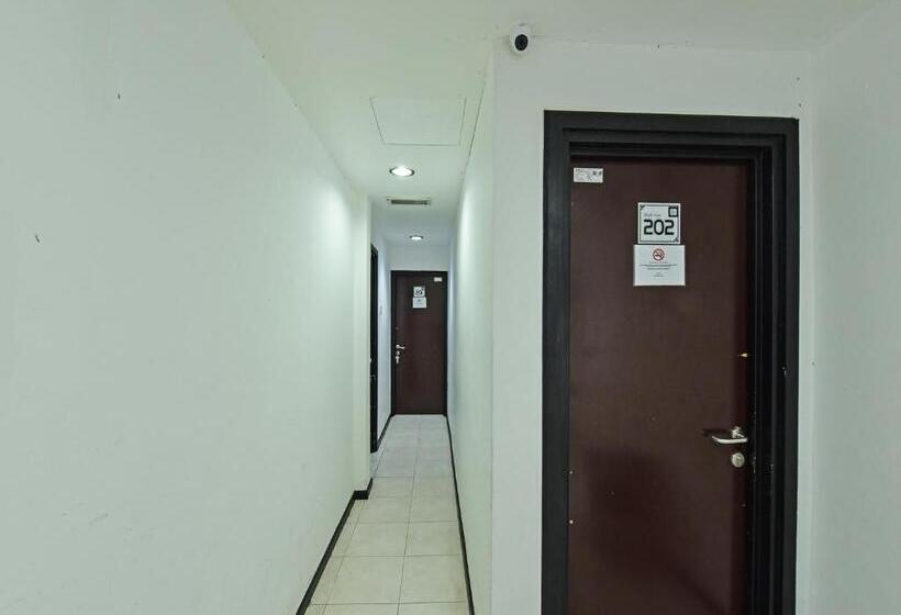 Отель Oyo 90364  Gemilang