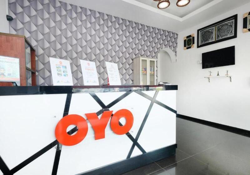 Отель Oyo 90364  Gemilang