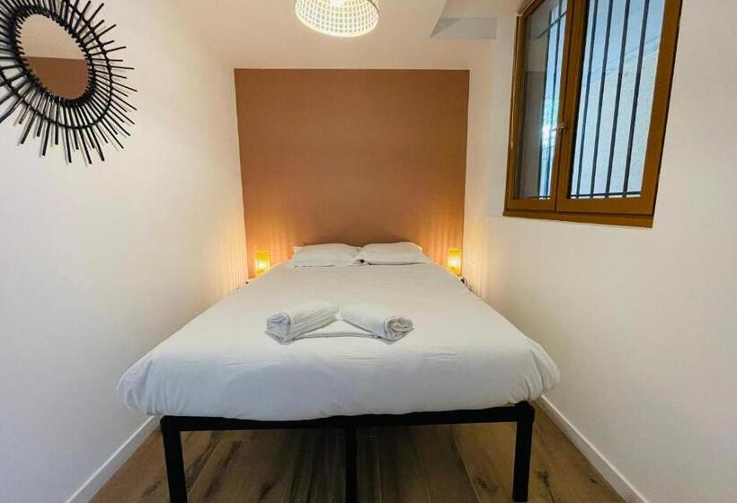 Le Chenonceau Charm And Softness From Tours