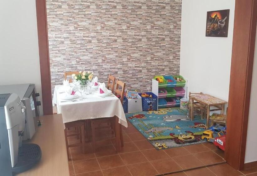 膳宿费 Apartmány 105