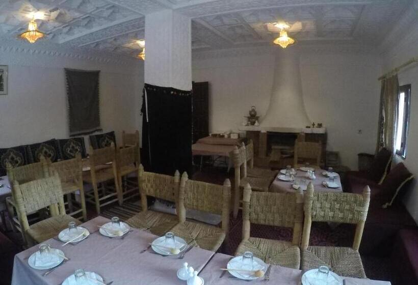 بنسيون Auberge Des Peupliers Café Restaurant