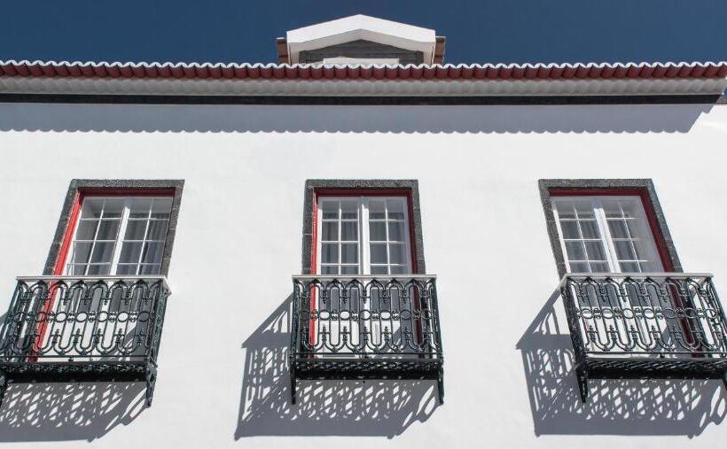 펜션 Azorean Urban Lodge