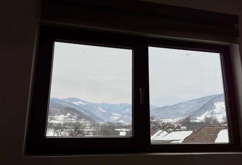 ペンション Casa Linistita