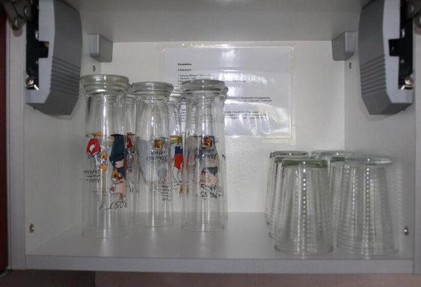 膳宿费 Gästehaus Mama