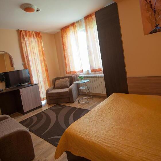 פנסיון Guest House Lidia