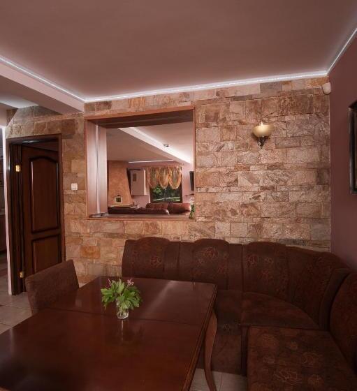 פנסיון Guest House Lidia