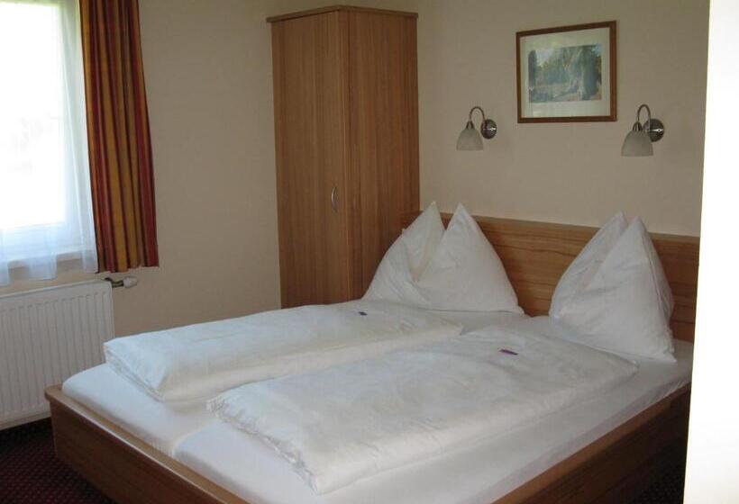 بنسيون Haus Anni