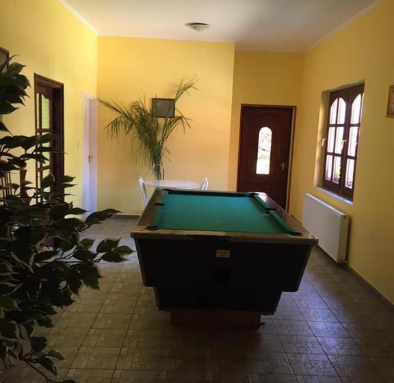 펜션 Hubertus Vendégház