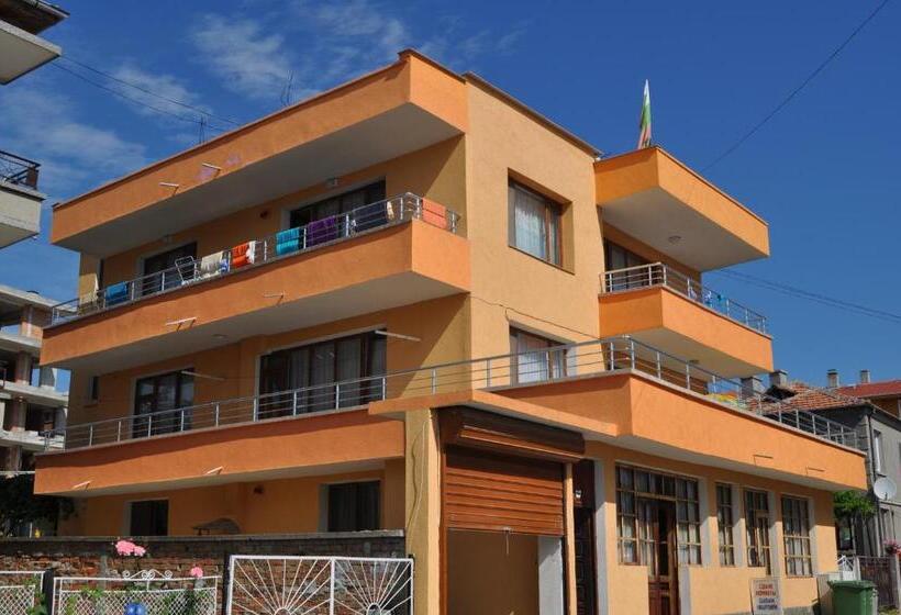 Пансион Ivanka Guest House