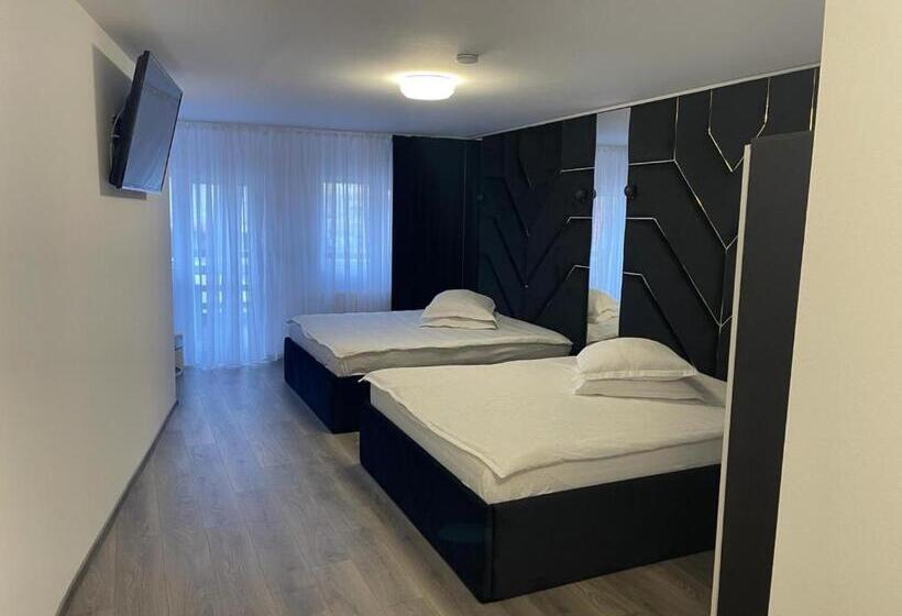 פנסיון Camere De Inchiriat La Tuguiata