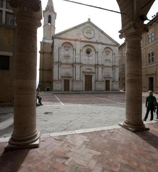 ペンション Oliviera Camere