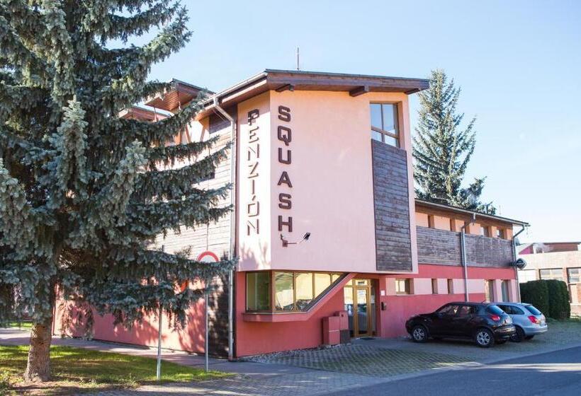 펜션 Penzión Squash