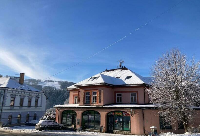 膳宿费 Penzion Breuer