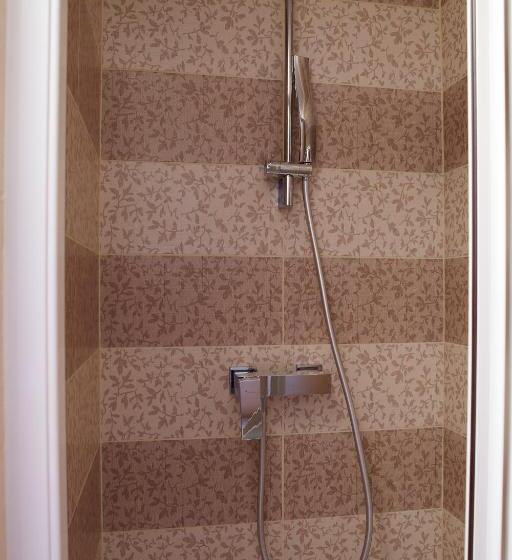 پانسیون Penzion Na Ostrově