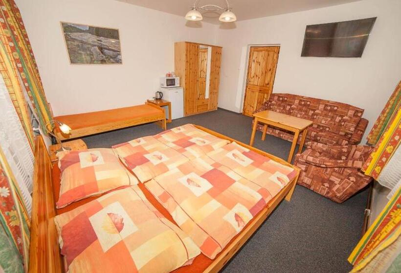 پانسیون Penzion Na Rozcestí