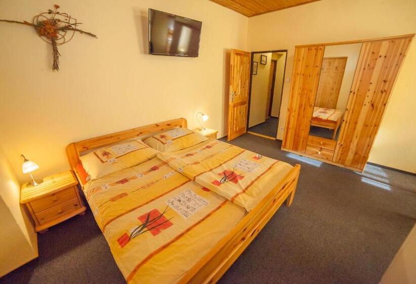 پانسیون Penzion Na Rozcestí