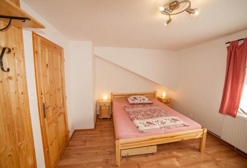 پانسیون Penzion Na Rozcestí