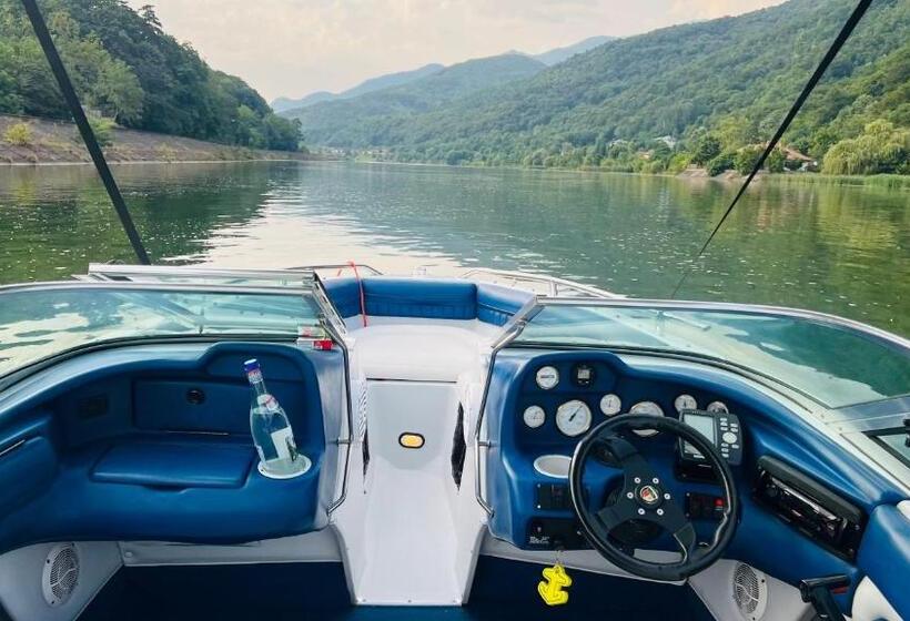 פנסיון Vila Themis