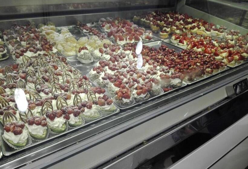 펜션 Villa Manzella Piscina Privata