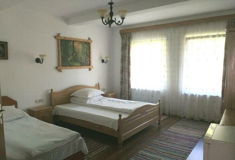 Pensiunea Agroturistica Cristal