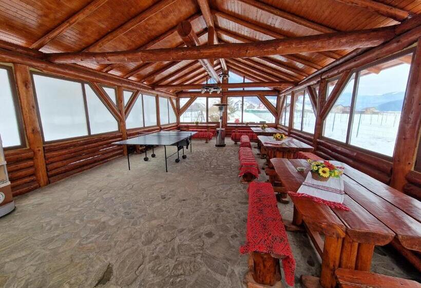 Pensiunea Casa Zarnesteana