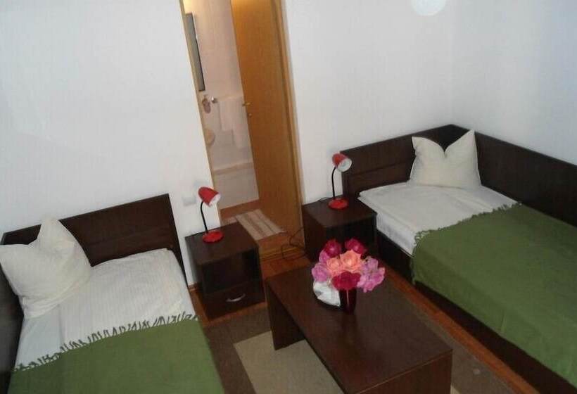 بنسيون Villa La Dolce Vita