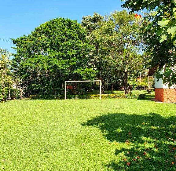Piscina E Muito Lazer Em Linda Chacara, Franca Sp