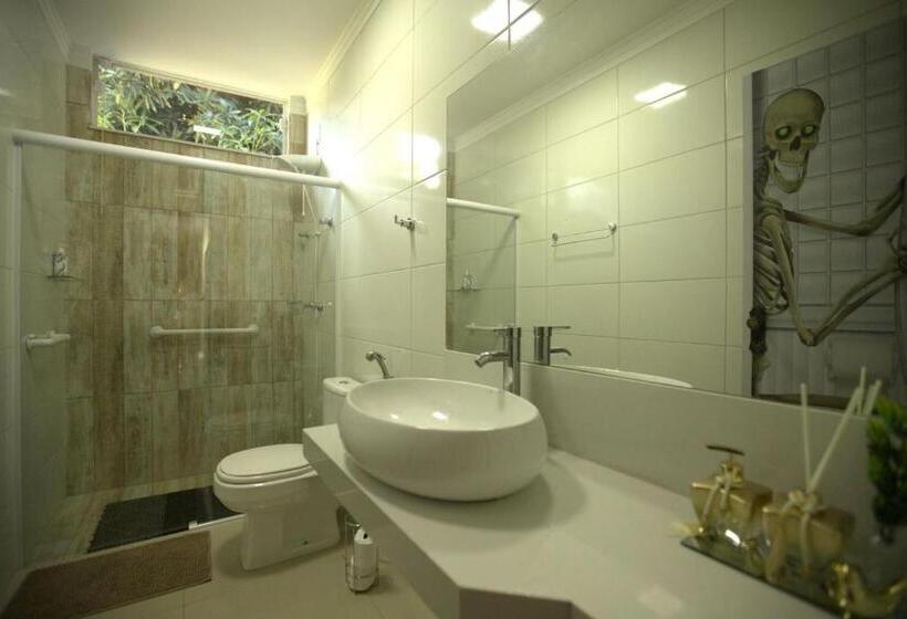 Piscina E Muito Lazer Em Linda Chacara, Franca Sp