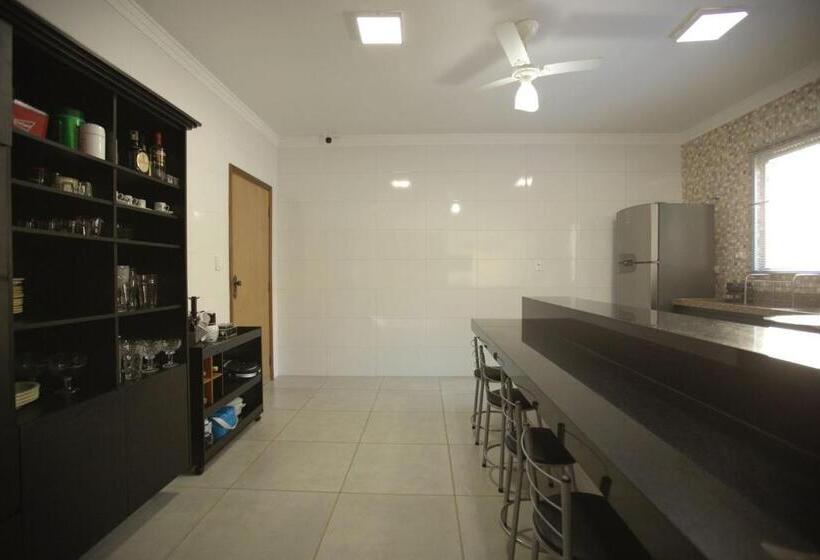 Piscina E Muito Lazer Em Linda Chacara, Franca Sp