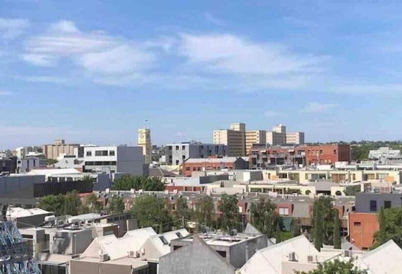 Readyset Apartments At Marque