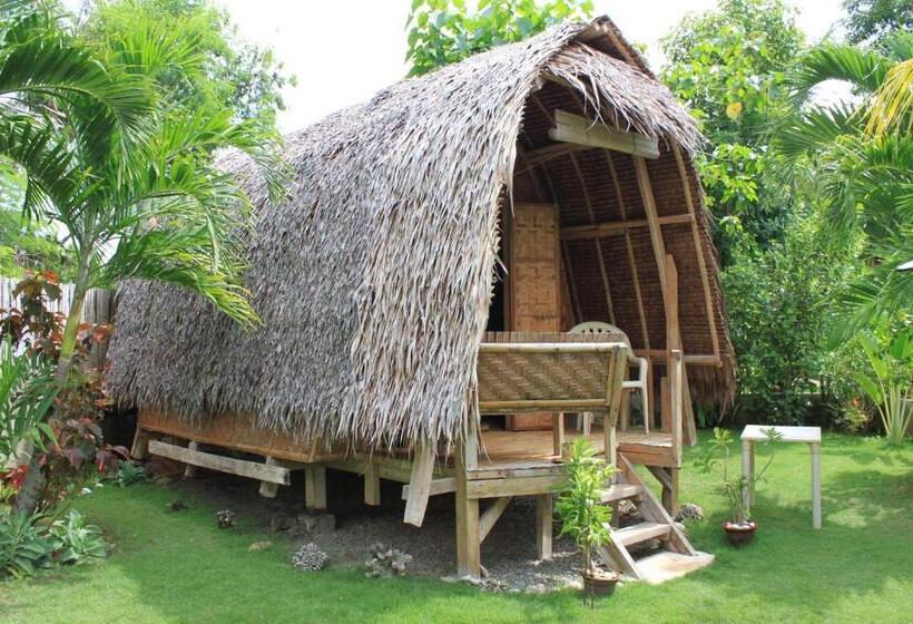 استراحتگاه Alumbung Cottages