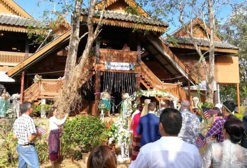 منتجع Ruen Thai Rim Haad