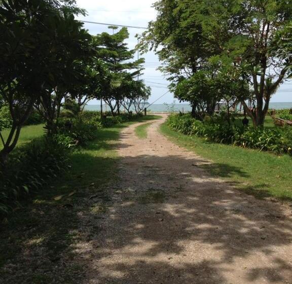 منتجع Ruen Thai Rim Haad